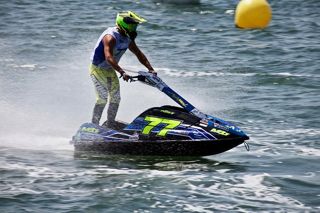 次被形容成 次被形容成